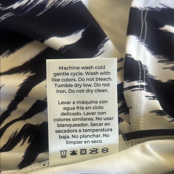 Anne Cole Dark blue and White Patterned Swim Bra - Picture 11 of 15